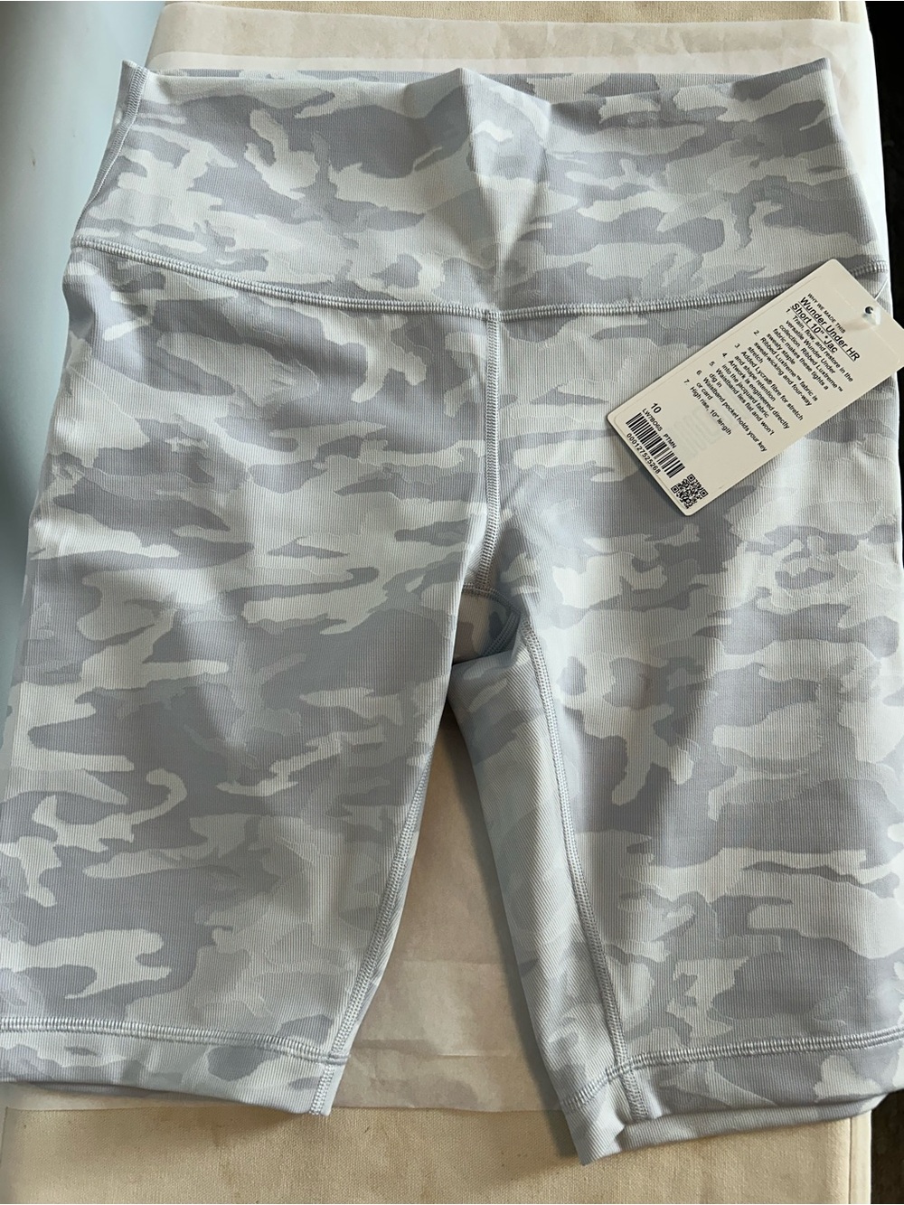 lululemon athletica Wonder Under HR shirt 10 inch size 10